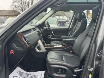 Land Rover Range Rover 3.0 TD V6 Vogue SUV 5dr Diesel Auto 4WD Euro 6 (s/s) (258 ps)