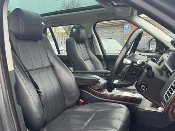 Land Rover Range Rover 3.0 TD V6 Vogue SUV 5dr Diesel Auto 4WD Euro 6 (s/s) (258 ps)