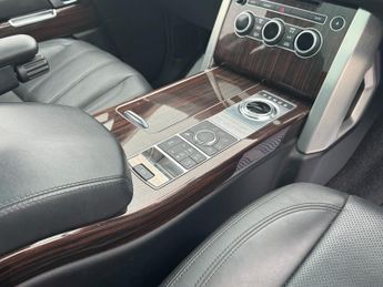 Land Rover Range Rover 3.0 TD V6 Vogue SUV 5dr Diesel Auto 4WD Euro 6 (s/s) (258 ps)