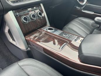 Land Rover Range Rover 3.0 TD V6 Vogue SUV 5dr Diesel Auto 4WD Euro 6 (s/s) (258 ps)