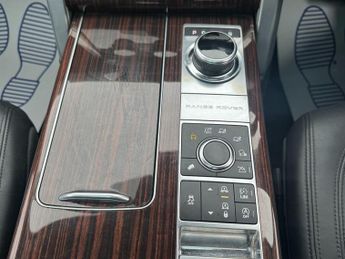 Land Rover Range Rover 3.0 TD V6 Vogue SUV 5dr Diesel Auto 4WD Euro 6 (s/s) (258 ps)