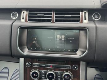 Land Rover Range Rover 3.0 TD V6 Vogue SUV 5dr Diesel Auto 4WD Euro 6 (s/s) (258 ps)