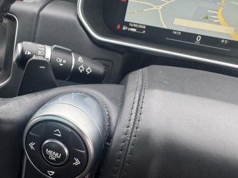 Land Rover Range Rover 3.0 TD V6 Vogue SUV 5dr Diesel Auto 4WD Euro 6 (s/s) (258 ps)