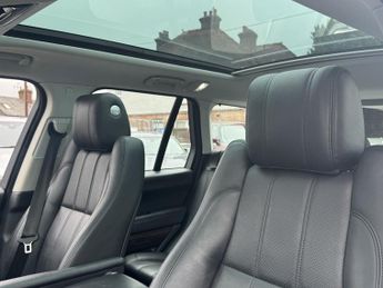 Land Rover Range Rover 3.0 TD V6 Vogue SUV 5dr Diesel Auto 4WD Euro 6 (s/s) (258 ps)
