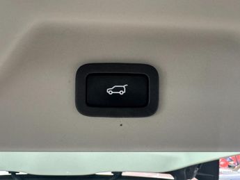 Land Rover Range Rover 3.0 TD V6 Vogue SUV 5dr Diesel Auto 4WD Euro 6 (s/s) (258 ps)