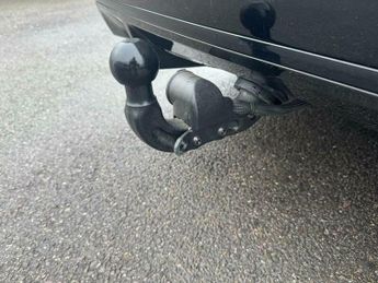 Jaguar XF 2.0 D200 MHEV R-Dynamic HSE Black Sportbrake 5dr Diesel Auto Eur