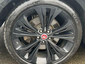 Jaguar XF 2.0 D200 MHEV R-Dynamic HSE Black Sportbrake 5dr Diesel Auto Eur