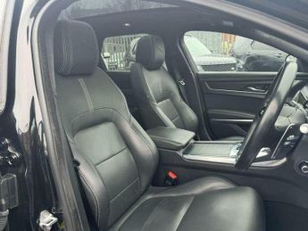 Jaguar XF 2.0 D200 MHEV R-Dynamic HSE Black Sportbrake 5dr Diesel Auto Eur