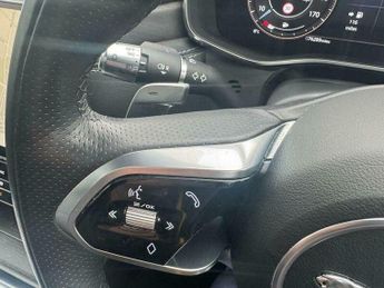 Jaguar XF 2.0 D200 MHEV R-Dynamic HSE Black Sportbrake 5dr Diesel Auto Eur