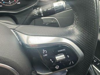 Jaguar XF 2.0 D200 MHEV R-Dynamic HSE Black Sportbrake 5dr Diesel Auto Eur