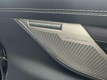 Jaguar XF 2.0 D200 MHEV R-Dynamic HSE Black Sportbrake 5dr Diesel Auto Eur