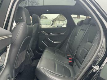 Jaguar XF 2.0 D200 MHEV R-Dynamic HSE Black Sportbrake 5dr Diesel Auto Eur