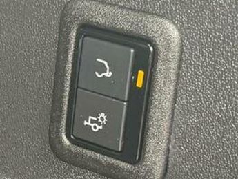 Jaguar XF 2.0 D200 MHEV R-Dynamic HSE Black Sportbrake 5dr Diesel Auto Eur