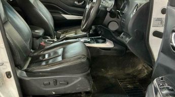 Nissan Navara 2.3 dCi Tekna Auto 4WD Euro 6 4dr