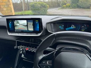 Peugeot 2008 50kWh Allure Premium + Auto 5dr (7kW Charger)