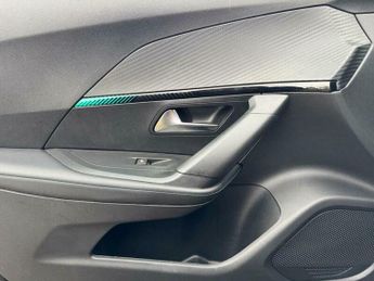 Peugeot 2008 50kWh Allure Premium + Auto 5dr (7kW Charger)