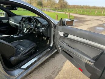 Mercedes-Benz E Class 3.0 E350 CDI V6 BlueEfficiency Sport G-Tronic Euro 5 2dr