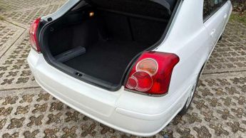 Toyota Avensis 1.8 VVT-i T3-X 5dr