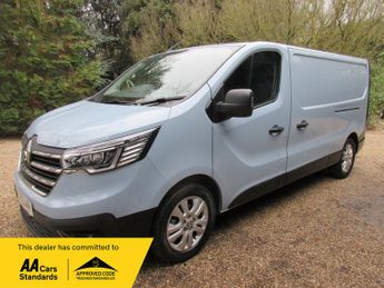 Renault Trafic LL30 SPORT BLUE 2.0DCi L2 H1 EURO 6 150PS-ONLY 14,800 MILES