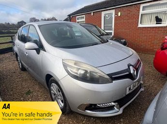 Renault Scenic GRAND DYNAMIQUE TOMTOM DCI S/S