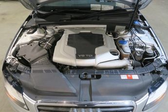 Audi A4 TDI SE QUATTRO 240