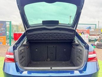 Skoda Superb 2.0 TDI SE L Executive Hatchback 5dr Diesel DSG Auto 6Spd Euro 6