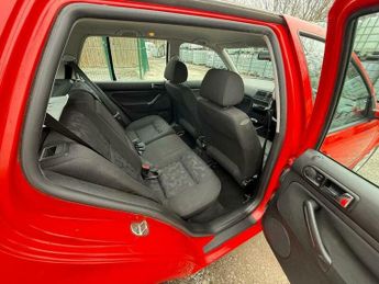 Volkswagen Golf 1.6 S 5dr