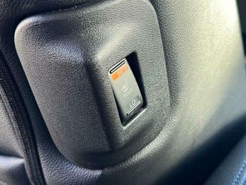 Nissan Leaf 24kWh Tekna Auto 5dr