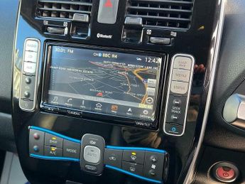 Nissan Leaf 24kWh Tekna Auto 5dr
