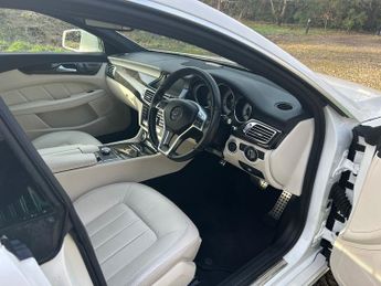 Mercedes CLS CLS350 CDI BLUEEFFICIENCY AMG SPORT