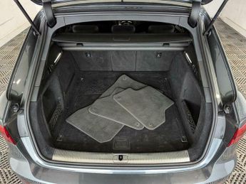 Audi A4 Avant 2.0 TDI ultra S line S Tronic Euro 6 (s/s) 5dr