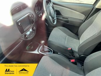 Toyota Yaris 1.5 VVT-h Icon Hatchback 5dr Petrol Hybrid E-CVT Euro 6 (101 ps)
