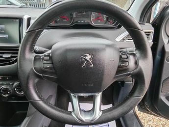 Peugeot 208 STYLE