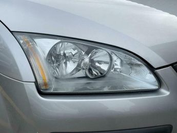 Ford Focus 1.6 LX 5dr