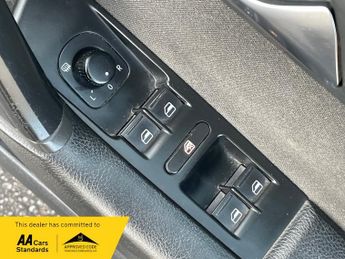 Volkswagen Passat 2.0 TDI BlueMotion Tech SE Estate 5dr Diesel DSG Euro 5 (s/s) (1