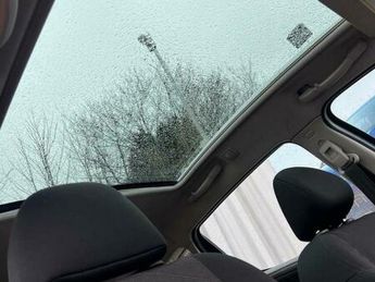 Peugeot 207 1.6 HDi Sport 5dr