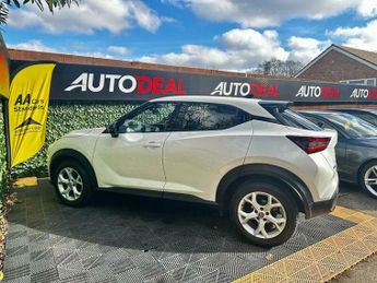 Nissan Juke 1.0 DIG-T N-Connecta DCT Auto Euro 6 (s/s) 5dr