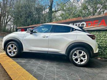 Nissan Juke 1.0 DIG-T N-Connecta DCT Auto Euro 6 (s/s) 5dr