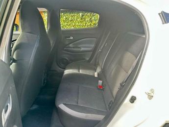 Nissan Juke 1.0 DIG-T N-Connecta DCT Auto Euro 6 (s/s) 5dr