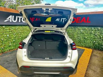 Nissan Juke 1.0 DIG-T N-Connecta DCT Auto Euro 6 (s/s) 5dr