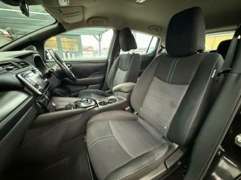 Nissan Leaf 40kWh Acenta Auto 5dr