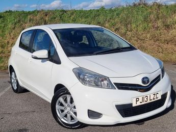 Toyota Yaris VVT-I TR AUTOMATIC