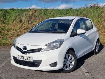 Toyota Yaris VVT-I TR AUTOMATIC