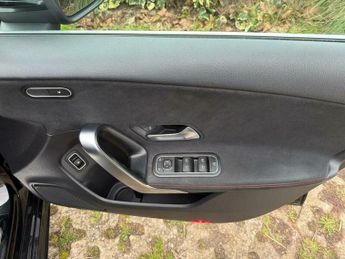 Mercedes-Benz A Class 1.3 A250e 15.6kWh AMG Line 8G-DCT Euro 6 (s/s) 4dr