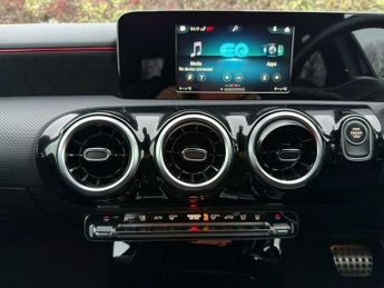 Mercedes-Benz A Class 1.3 A250e 15.6kWh AMG Line 8G-DCT Euro 6 (s/s) 4dr