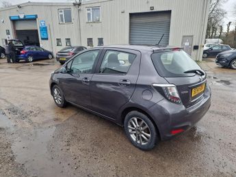 Toyota Yaris VVT-I ICON PLUS