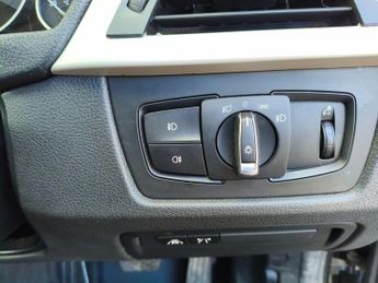 BMW 3 SERIES 320d XDRIVE SE