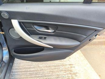 BMW 3 SERIES 320d XDRIVE SE