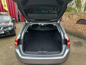 Peugeot 308 1.2 PureTech Allure EAT Euro 6 (s/s) 5dr