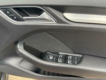 Audi A3 1.0 TFSI 30 Black Edition Sportback S Tronic Euro 6 (s/s) 5dr